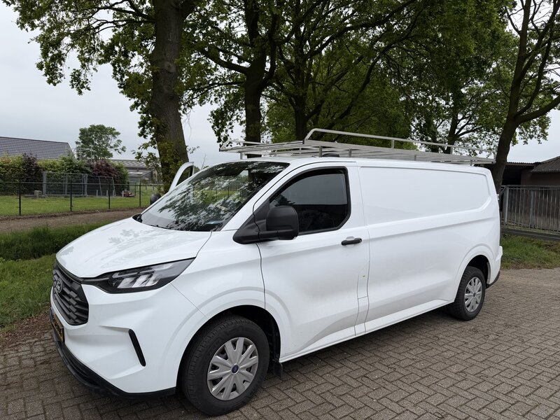 Ford transit custom 2023+